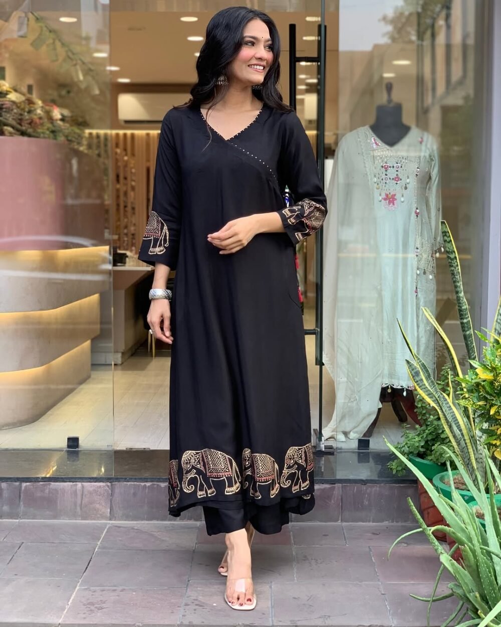 Elegant Cotton Kurti Set with Embroidery - Image 6