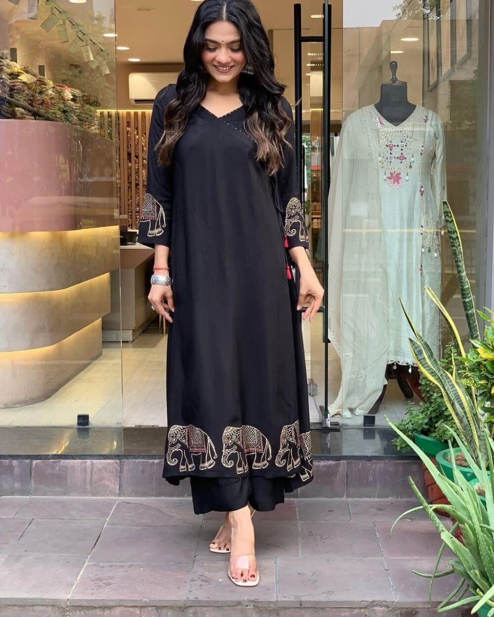 Elegant Cotton Kurti Set with Embroidery - Image 2