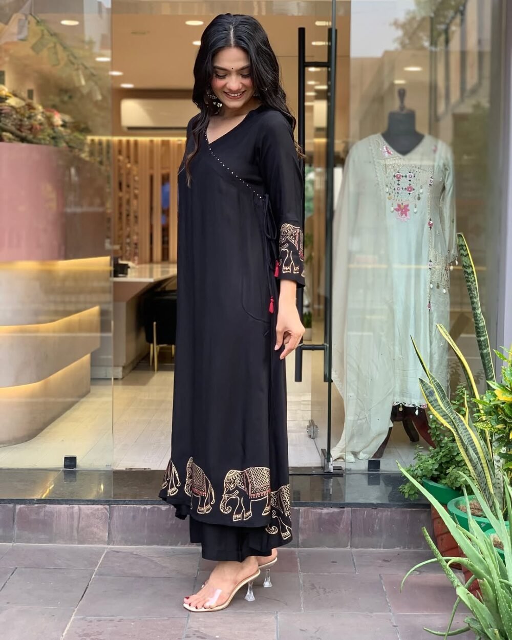 Elegant Cotton Kurti Set with Embroidery - Image 3