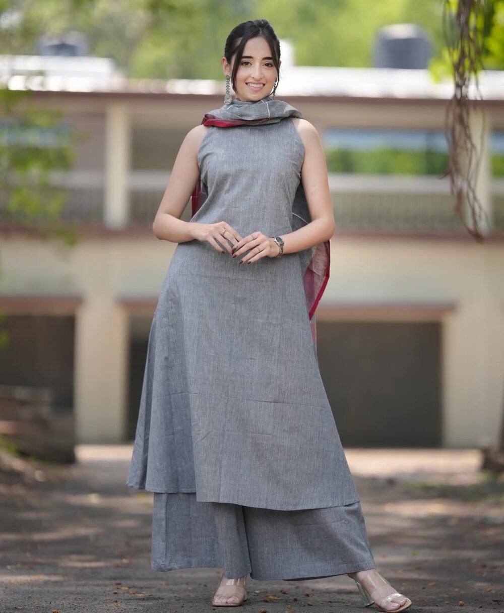 A-Line Kurti Set with Halter Neck & Pure Linen Dupatta - Image 2