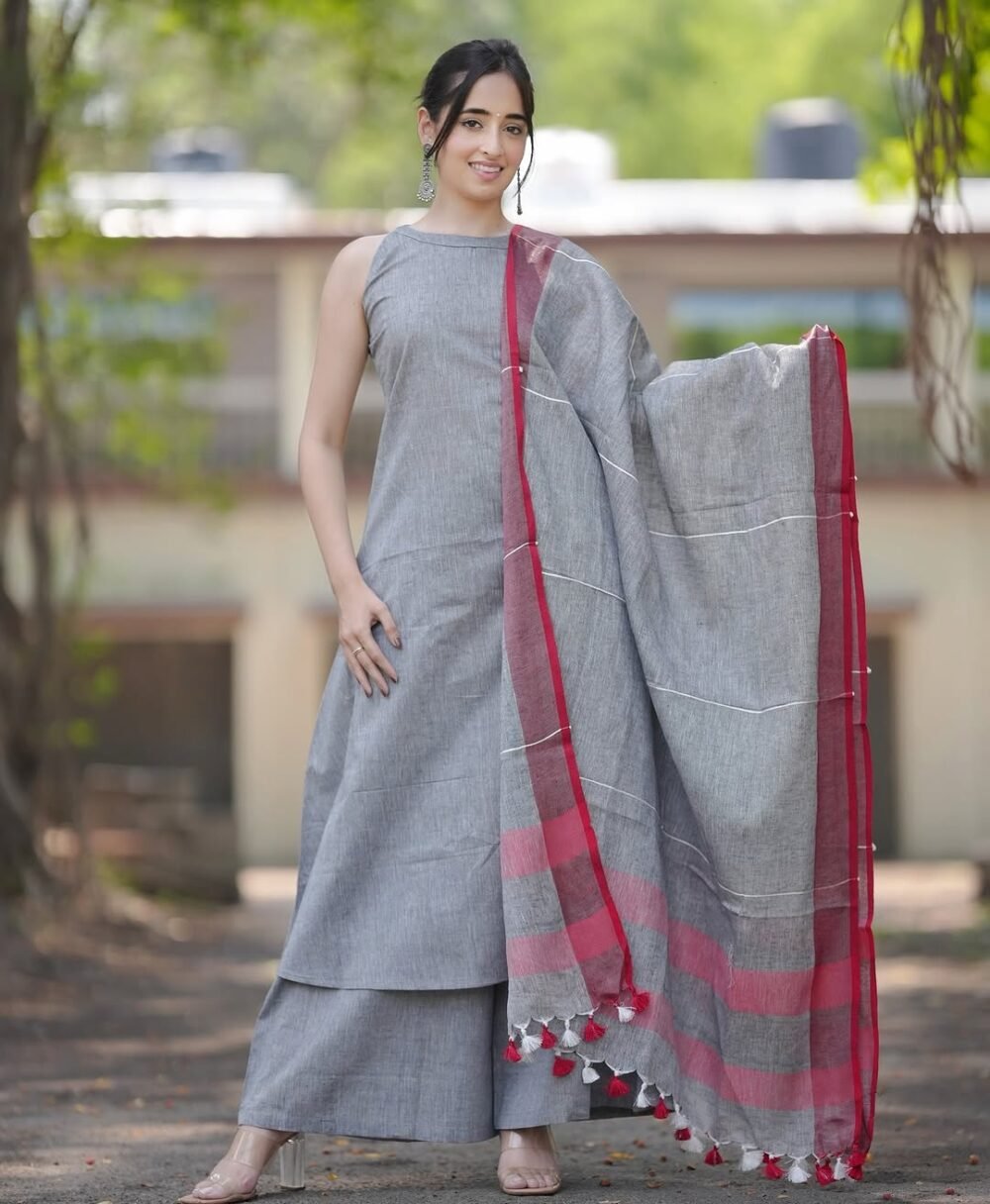 A-Line Kurti Set with Halter Neck & Pure Linen Dupatta
