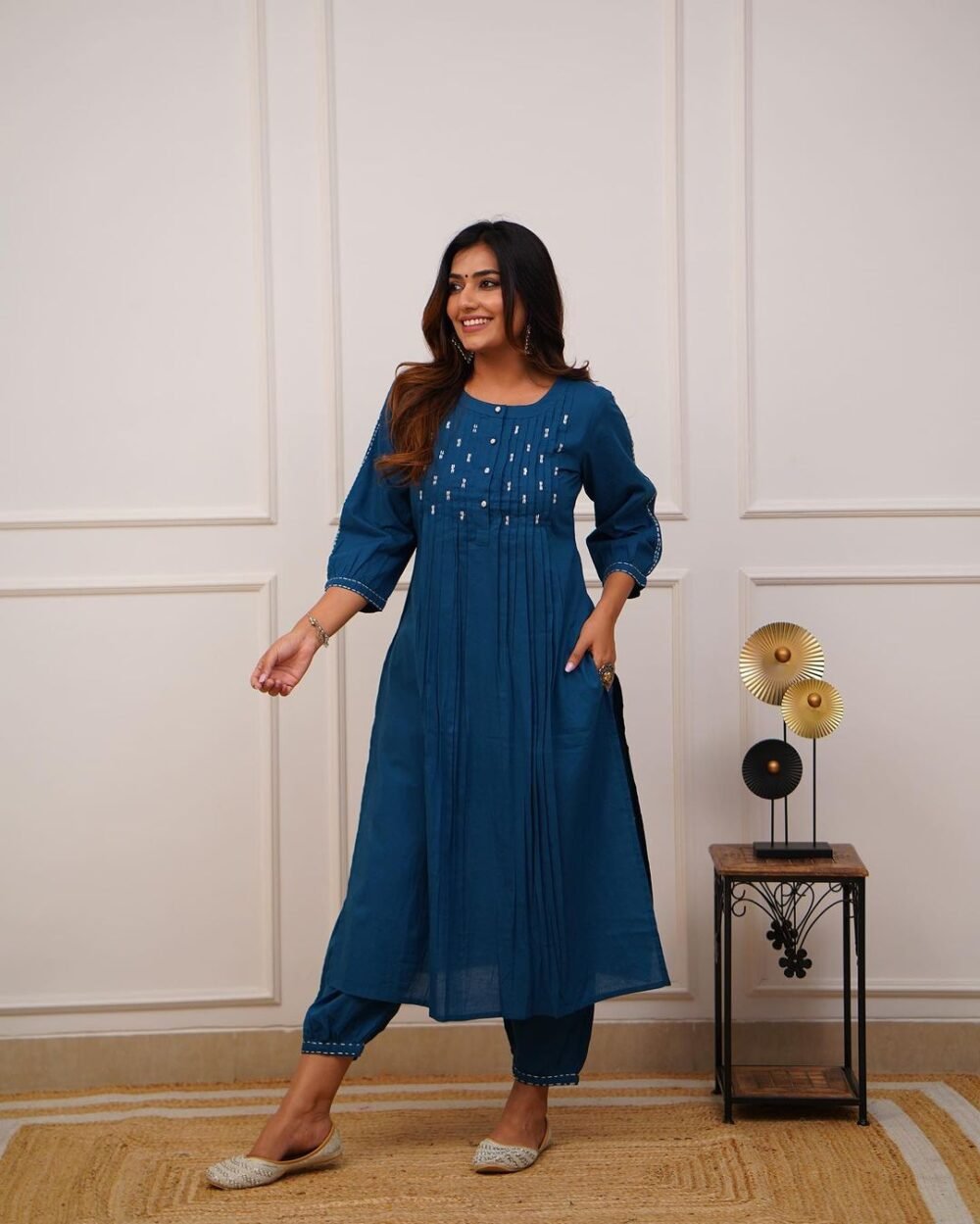 Classy Kurti Pant Set with Manual Tagai