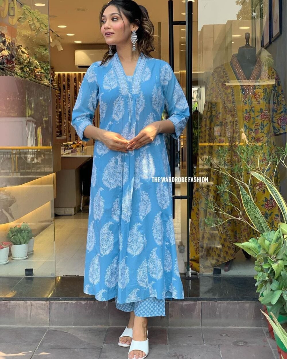 Sky Floral Motif Printed Cotton Kurta Set