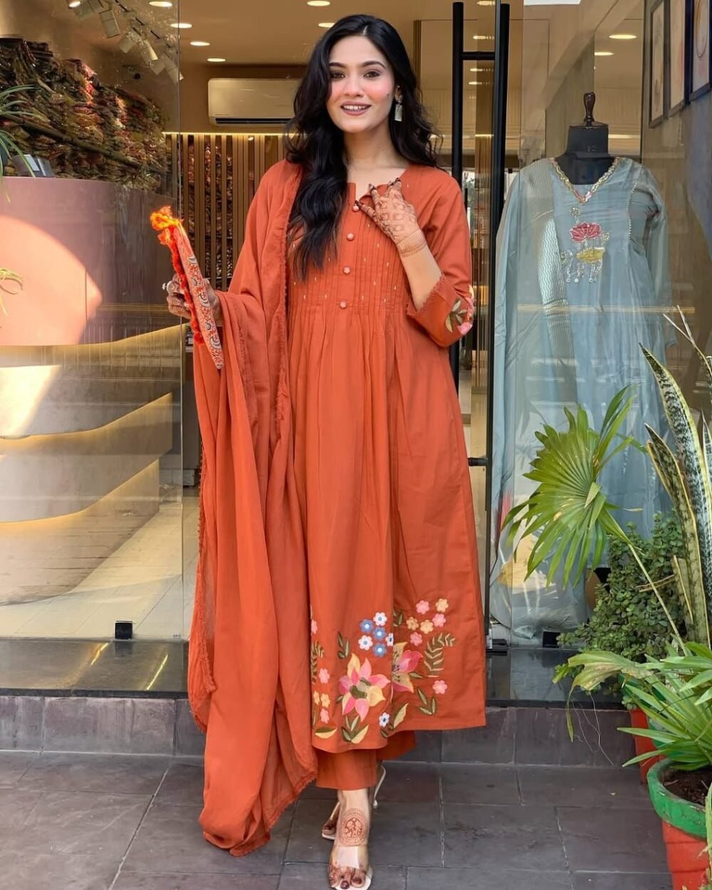 Pure Cotton Embroidered Kurta Set with Malmal Dupatta - Image 4