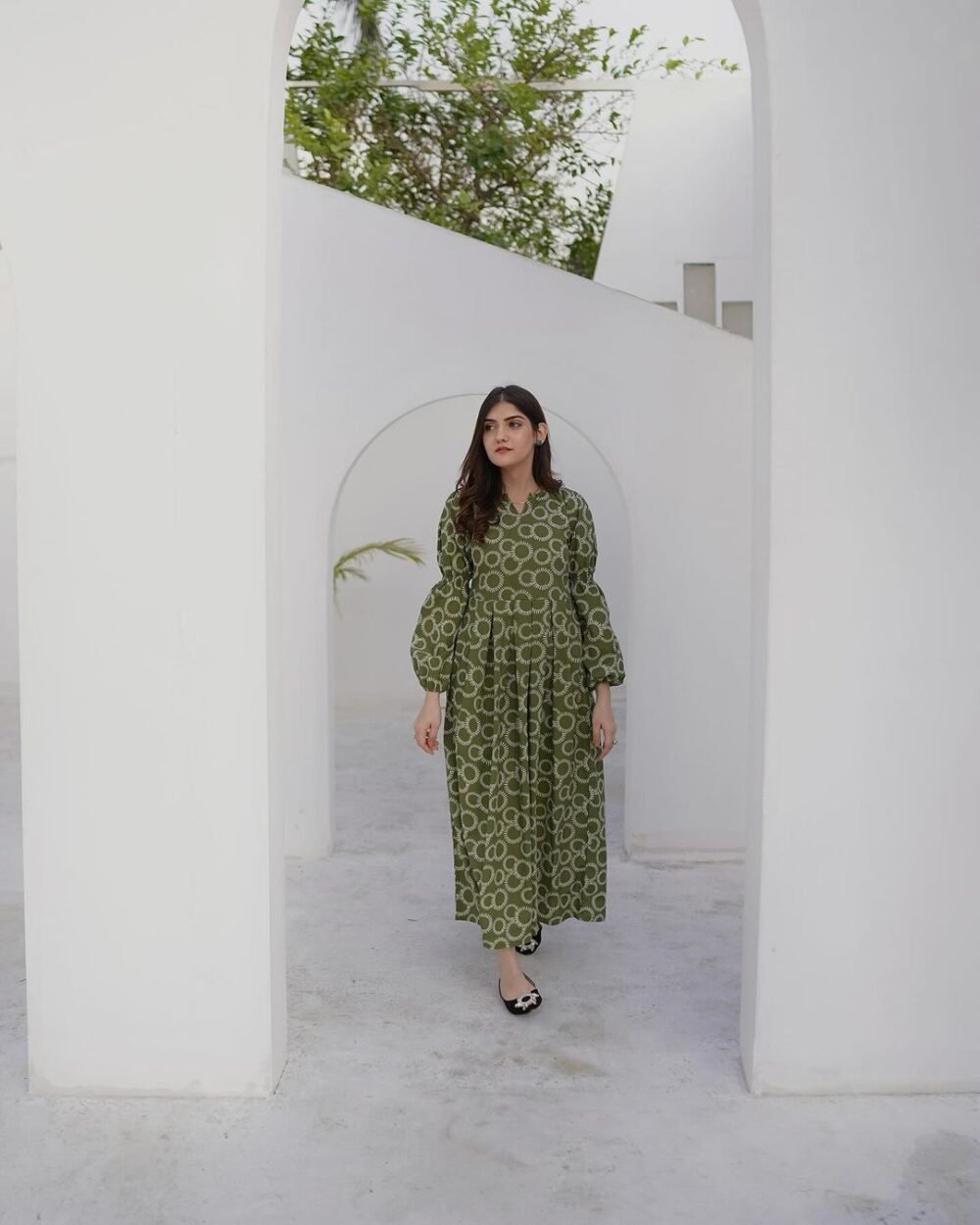 Beautiful Printed Full Flare Midi Gown with Stylish Sleeves - Image 5